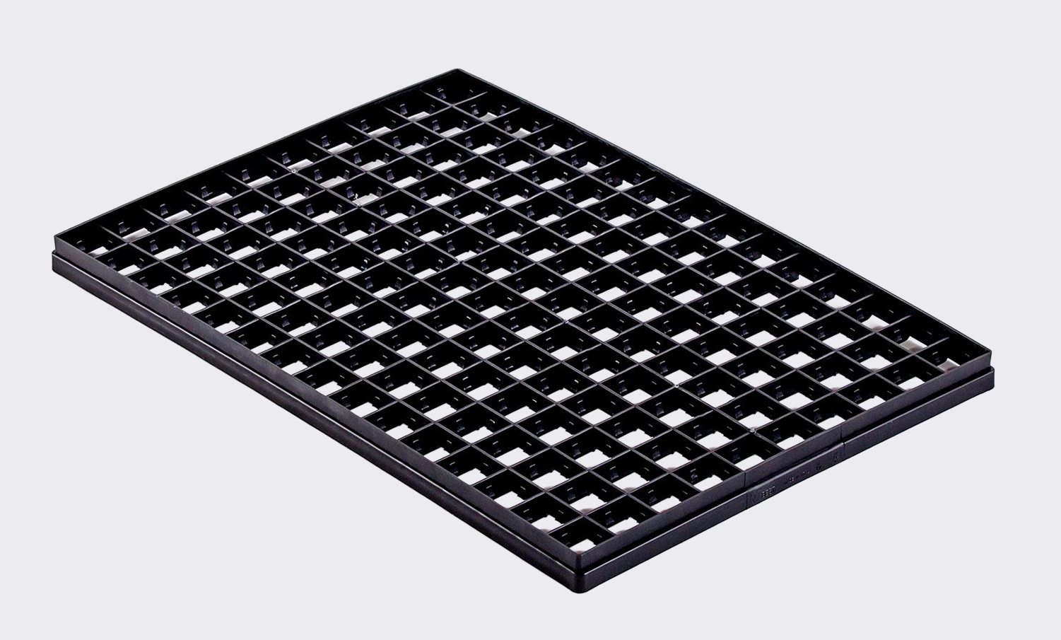 Plateau d’incubation pour 150 œufs de poule.JPG